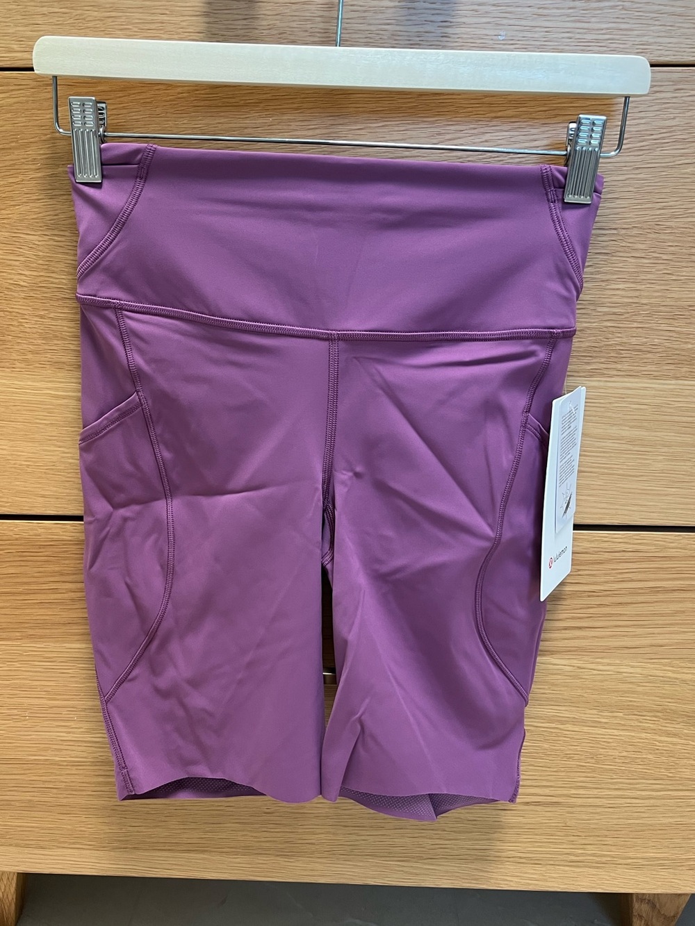 Lululemon Fast and Free HR Short 8” Pockets Purple Size 6 NWT